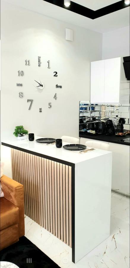 Vip Room 2+2 Konin  Exterior photo