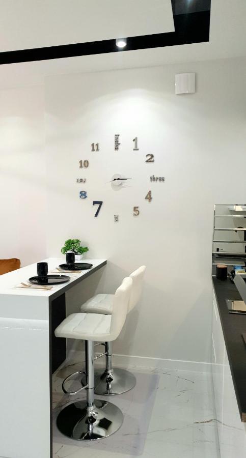 Vip Room 2+2 Konin  Exterior photo