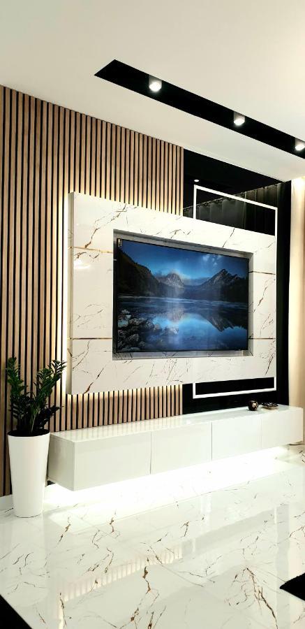 Vip Room 2+2 Konin  Exterior photo